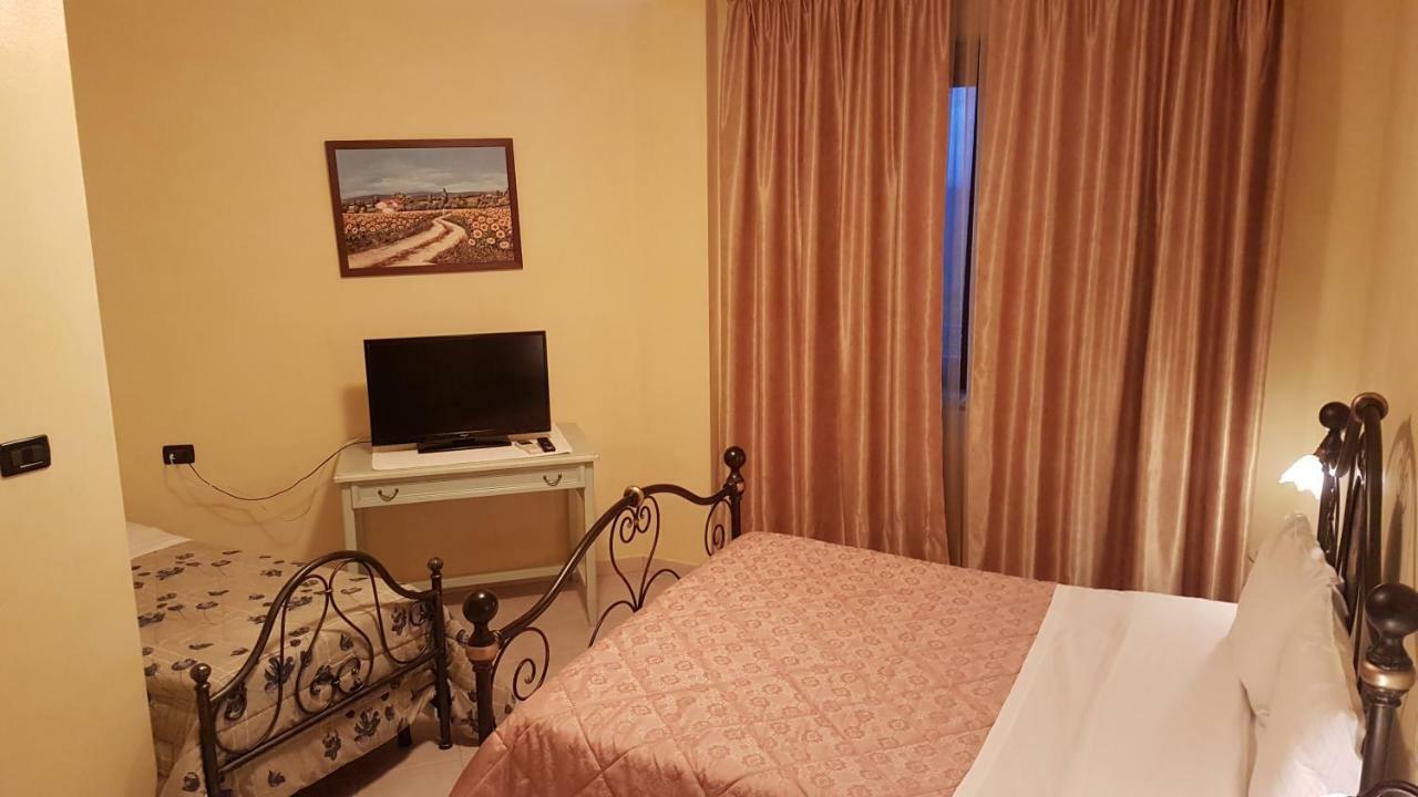 فندق Le Tre Rose بونو المظهر الخارجي الصورة